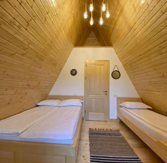 پانسیون Vila Miorita