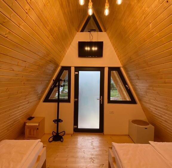 پانسیون Vila Miorita