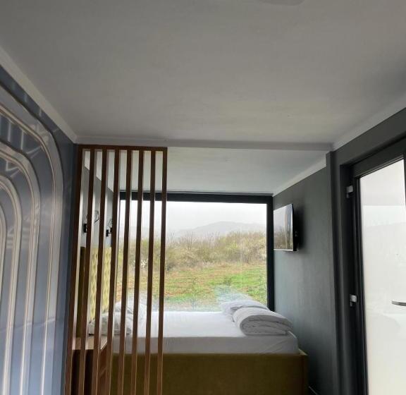 پانسیون Vila Miorita