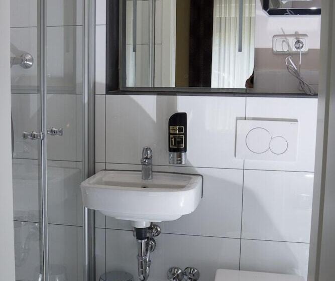 住宿加早餐  Dea