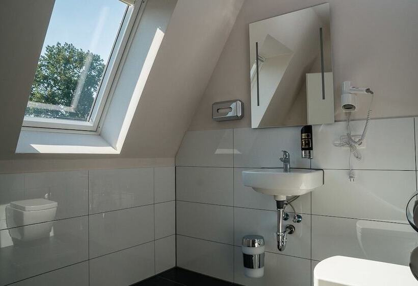 住宿加早餐  Dea