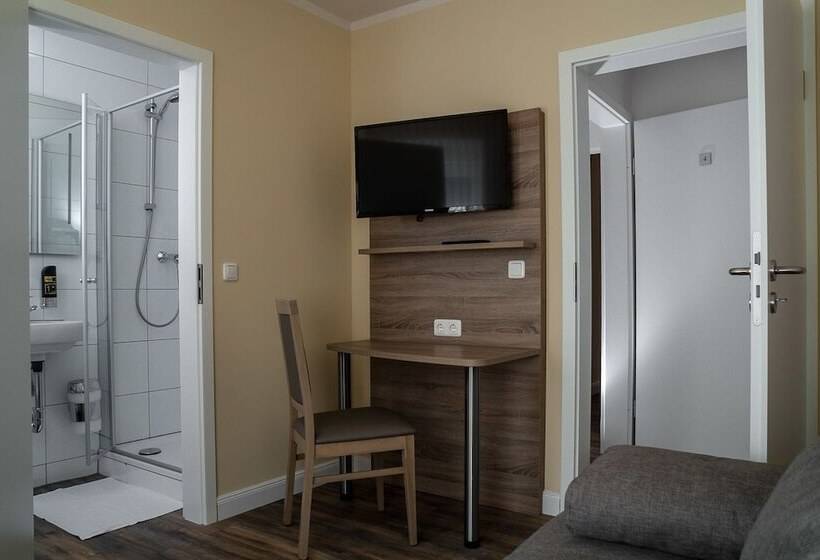 住宿加早餐  Dea