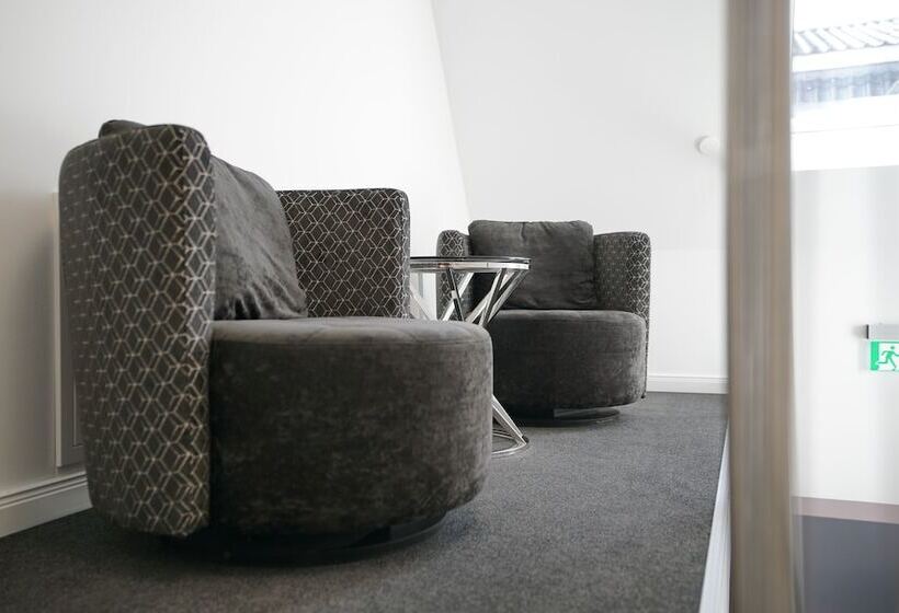 住宿加早餐  Dea