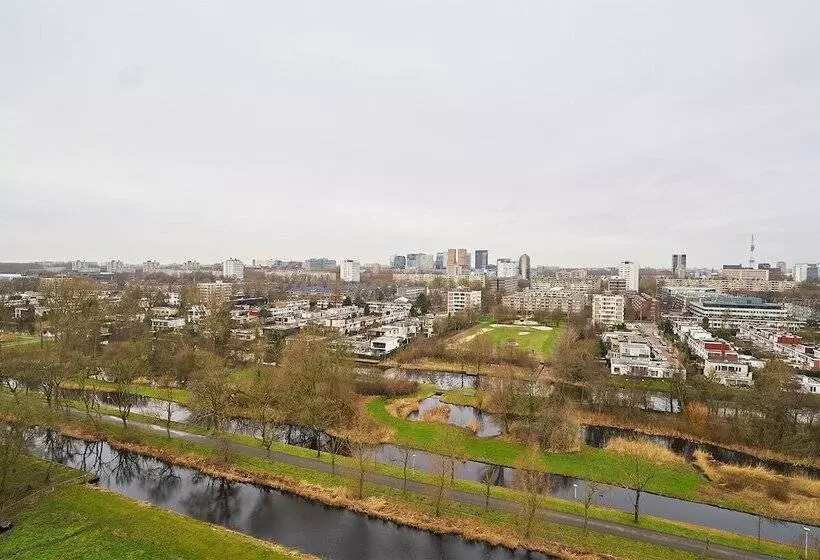 Radisson Hotel & Suites Amsterdam South