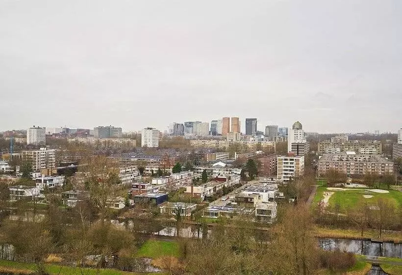 Radisson Hotel & Suites Amsterdam South