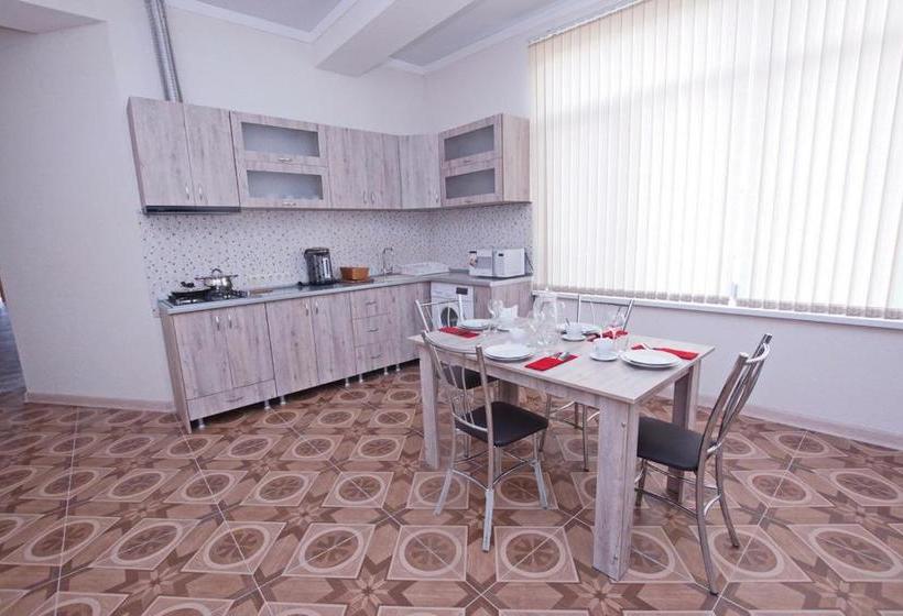 پانسیون Guest House Belyi Lebed