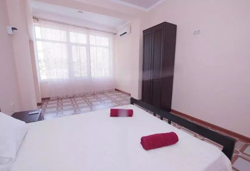پانسیون Guest House Belyi Lebed