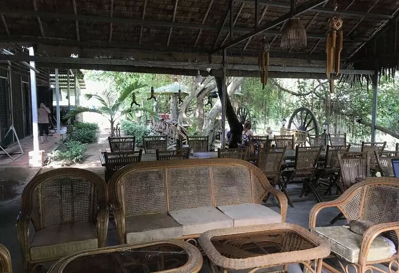 استراحتگاه Hometravel Mekong Can Tho