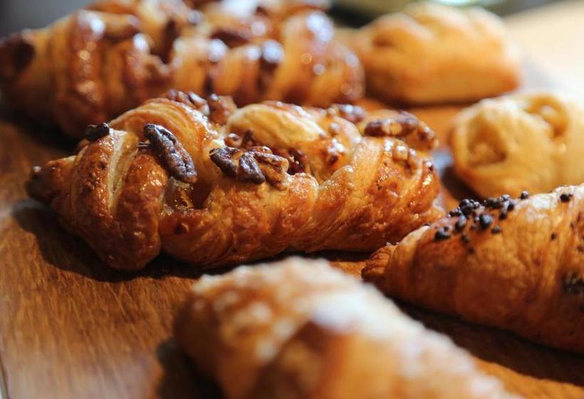 مبيت وإفطار Mostofiore