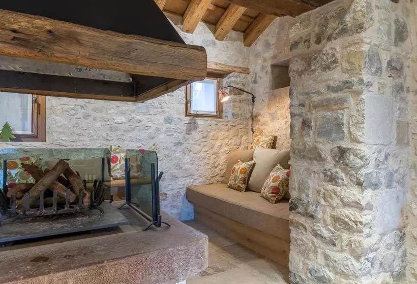 تختخواب و صبحانه Mostofiore