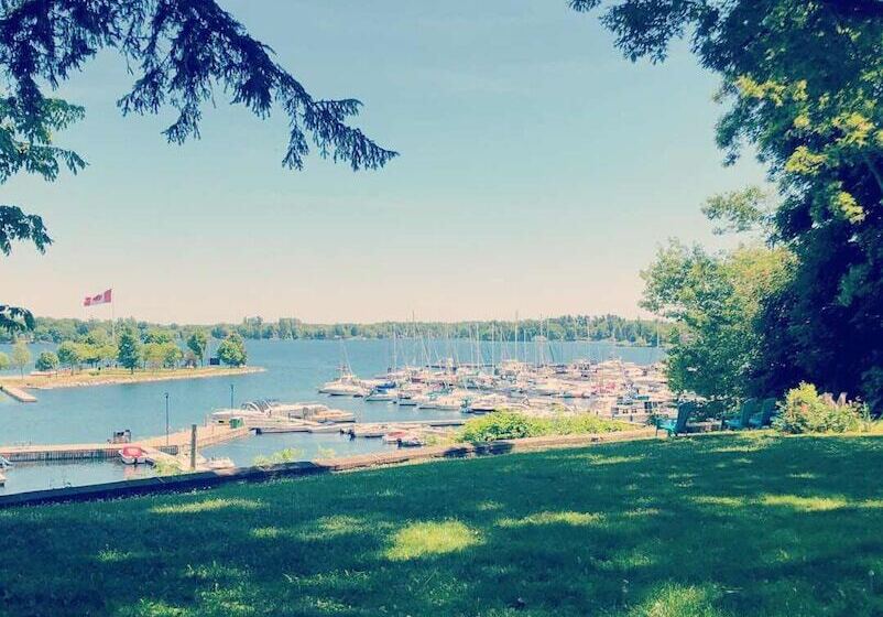 住宿加早餐 Waterside Inn