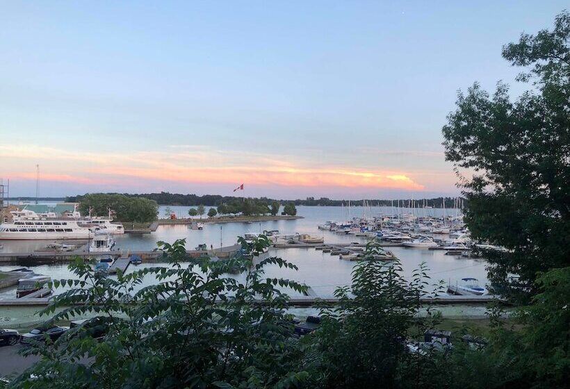 住宿加早餐 Waterside Inn