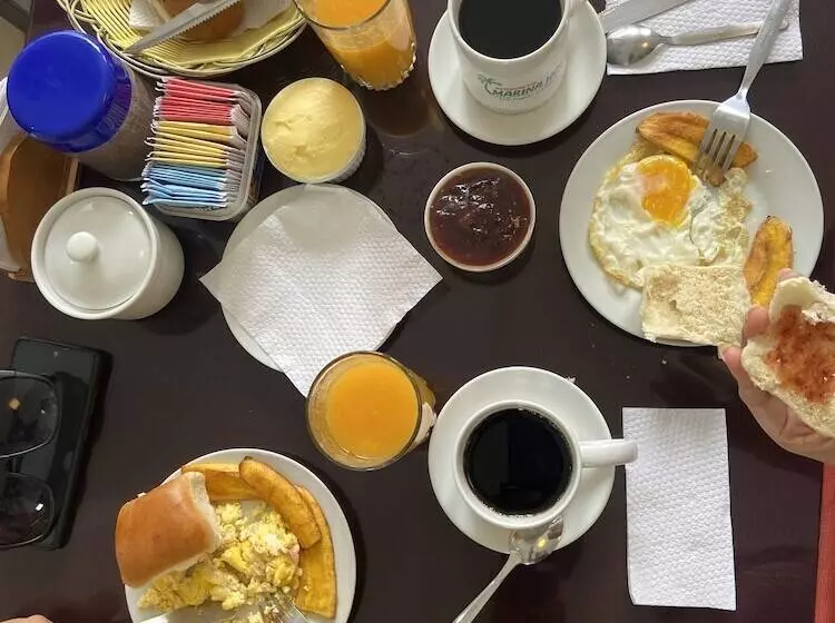 پانسیون Residencial Marina House