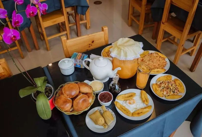 پانسیون Residencial Marina House