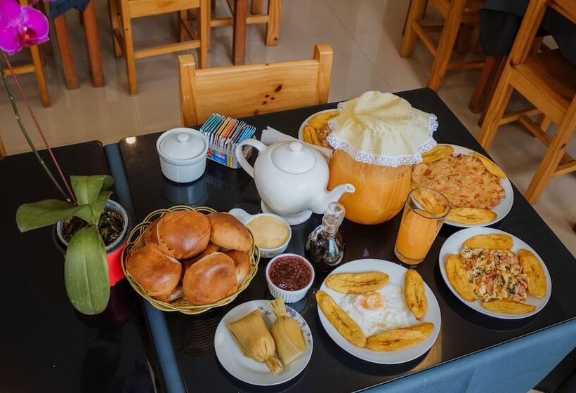 Пансион Residencial Marina House