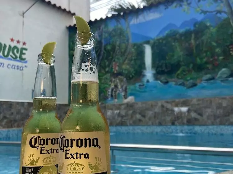 پانسیون Residencial Marina House