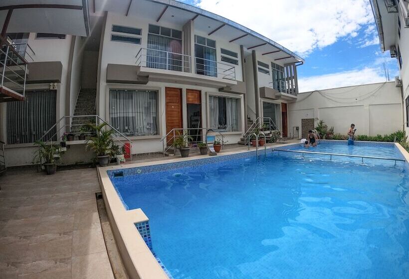 Пансион Residencial Marina House