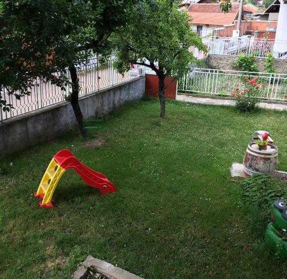 پانسیون Sobe Sanja