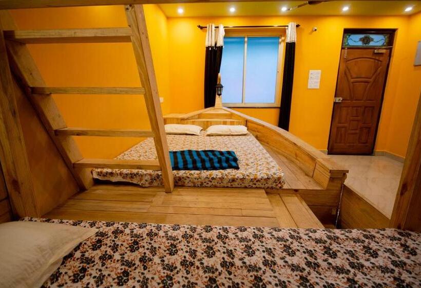 ペンション Godwill Casa Varca