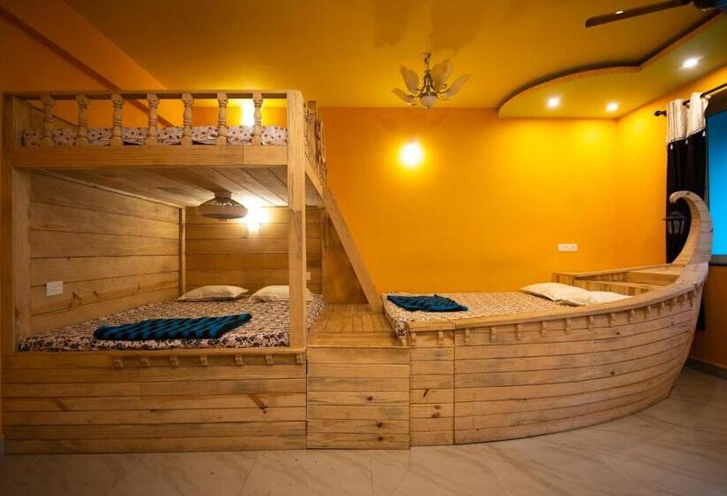 ペンション Godwill Casa Varca