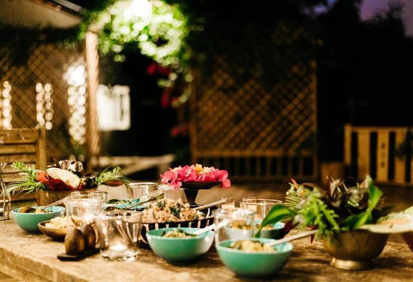 تختخواب و صبحانه Rukgala Retreat