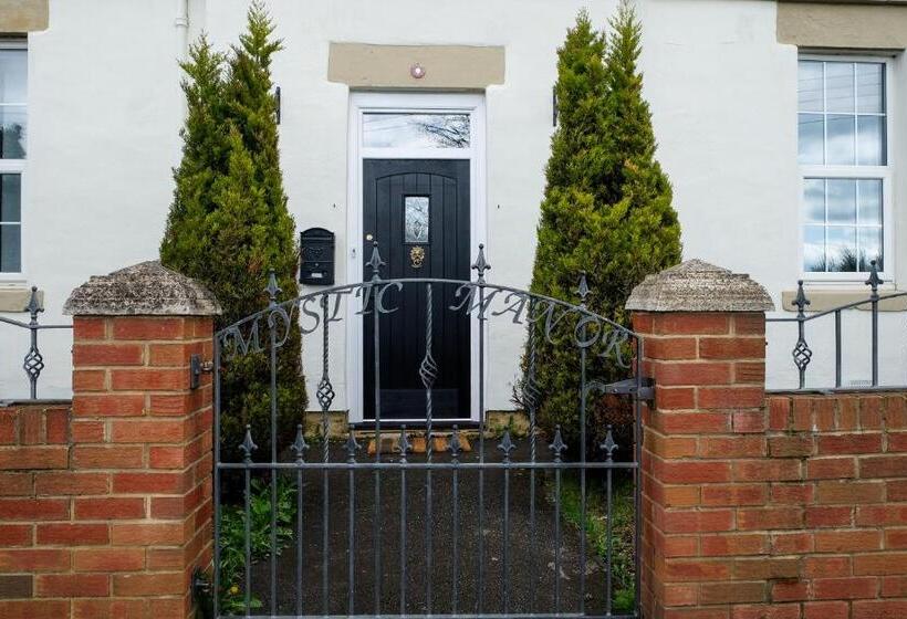 تختخواب و صبحانه York House Durham