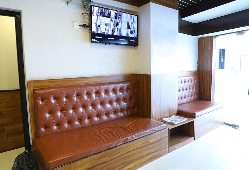 Hotel Plaza Executive   Near Bkc