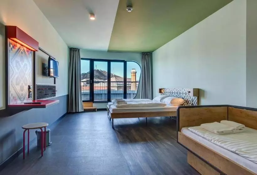 Hotelli Meininger Budapest Great Market Hall