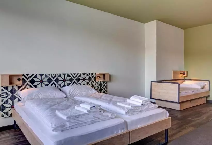 Hotelli Meininger Budapest Great Market Hall