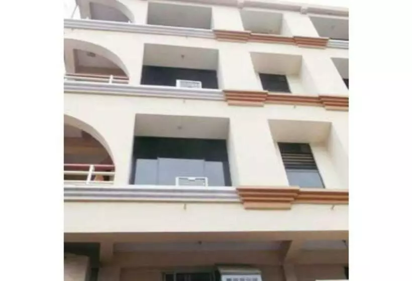 ホテル Balcony Rooms Overlooking The Main Market