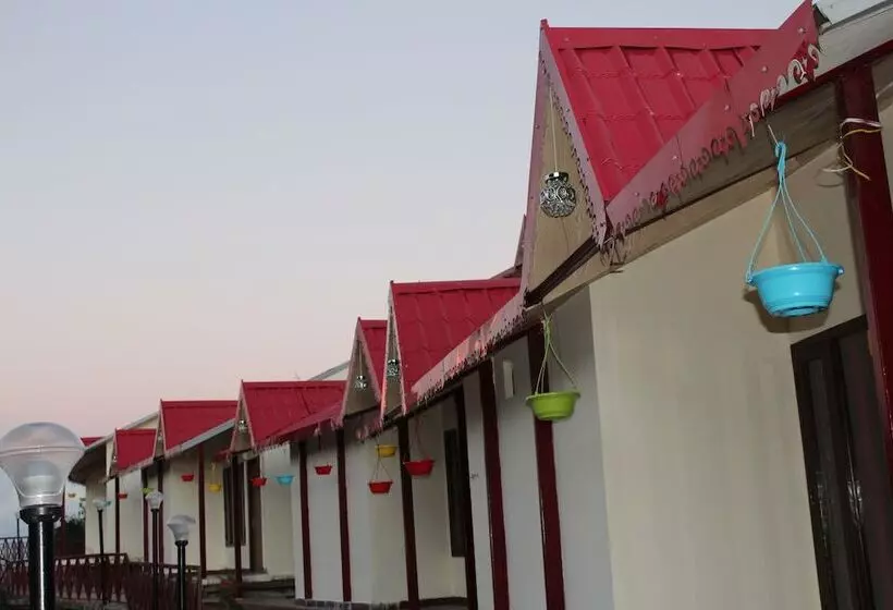 Lomakeskus Beyond Stay Kastura Kanatal