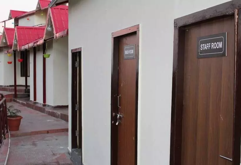 Lomakeskus Beyond Stay Kastura Kanatal