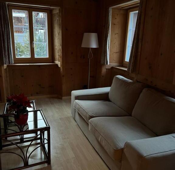 호스텔 Und Restaurant Alpina