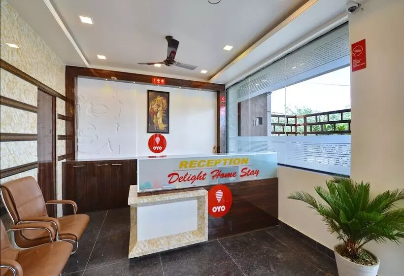 Hotelli Oyo 13795 Delight Home Stay