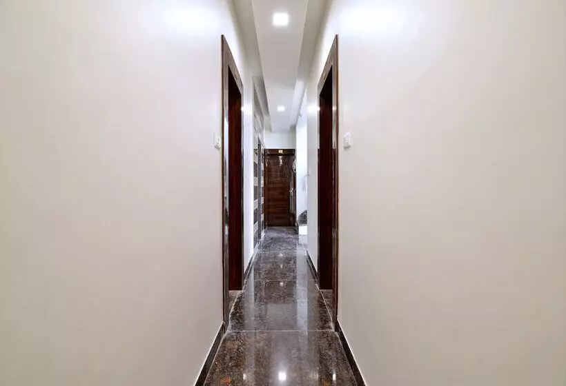 Hotelli Oyo 13795 Delight Home Stay