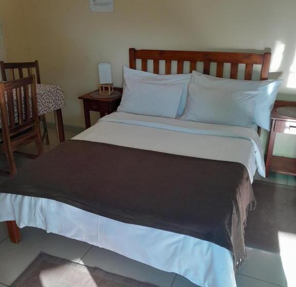 بنسيون Eve S Accommodation