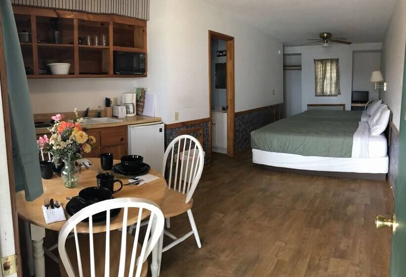 فندق صغير Tanglewood Lodge