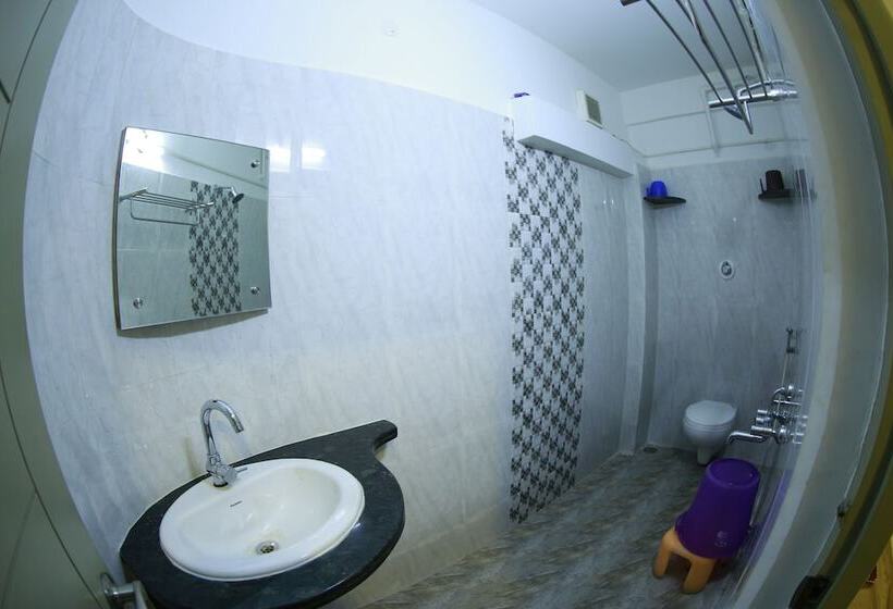 فندق Vajra Heritage