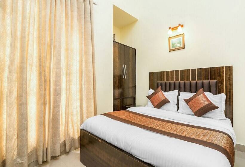 Пансион Oyo 14245 Amitabh Guest House