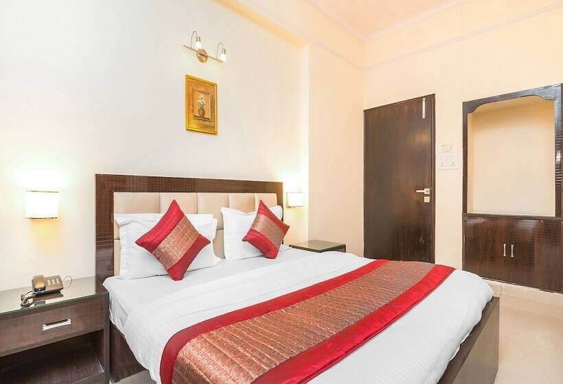 Пансион Oyo 14245 Amitabh Guest House