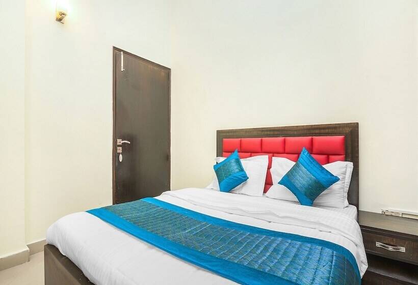 Пансион Oyo 14245 Amitabh Guest House