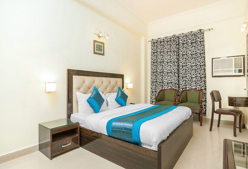 Пансион Oyo 14245 Amitabh Guest House