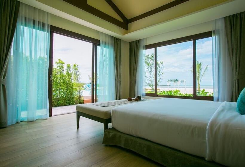 Triple Tree Beach Resort