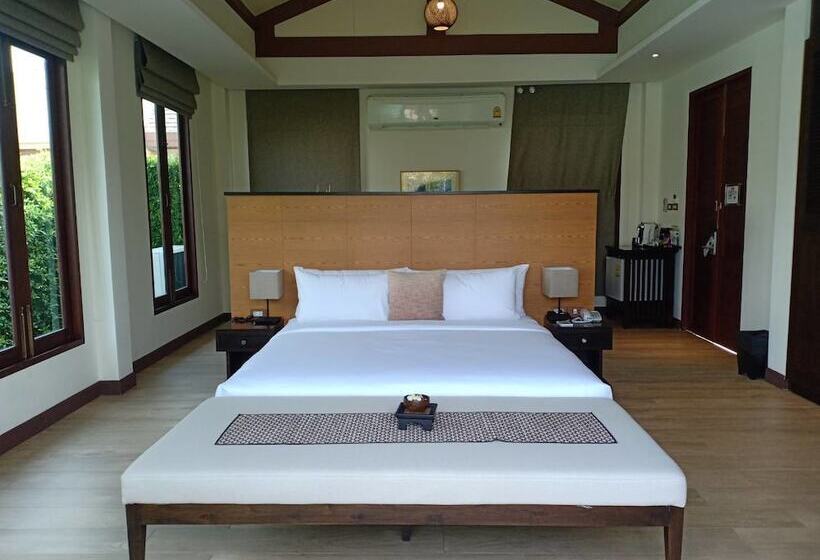 Triple Tree Beach Resort