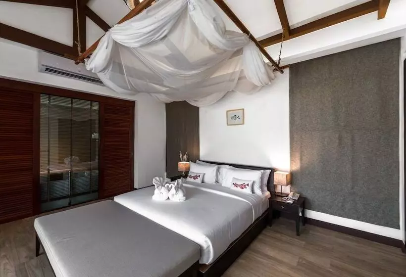 Triple Tree Beach Resort