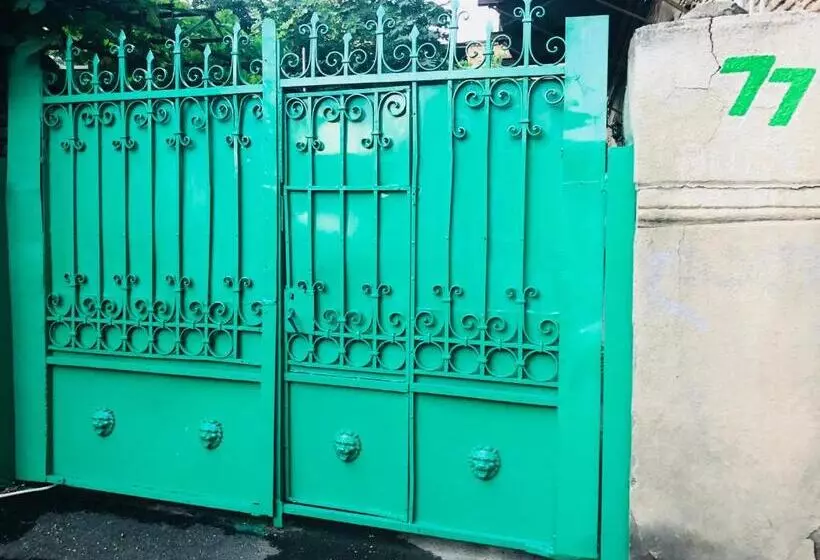 پانسیون Bude Hostel