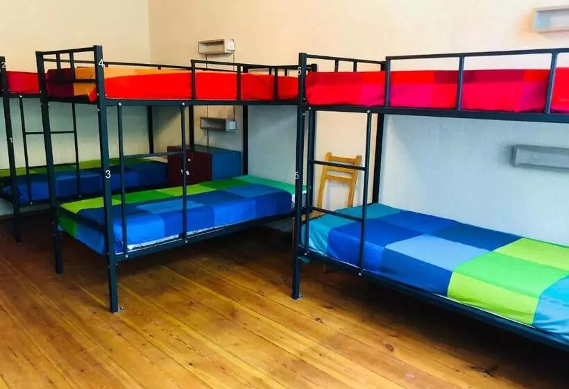 پانسیون Bude Hostel