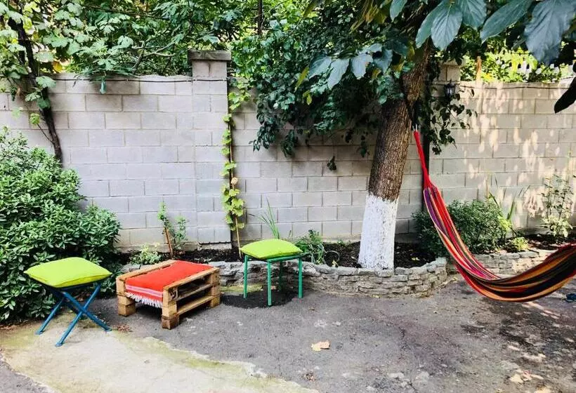 پانسیون Bude Hostel