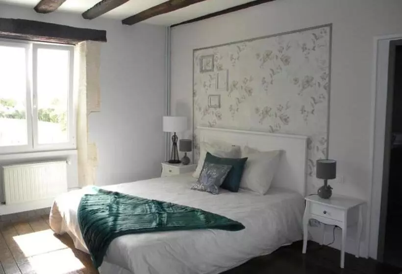 Majatalo Gîte Et Chambres D Hôtes Du Domaine Du Val Bruant