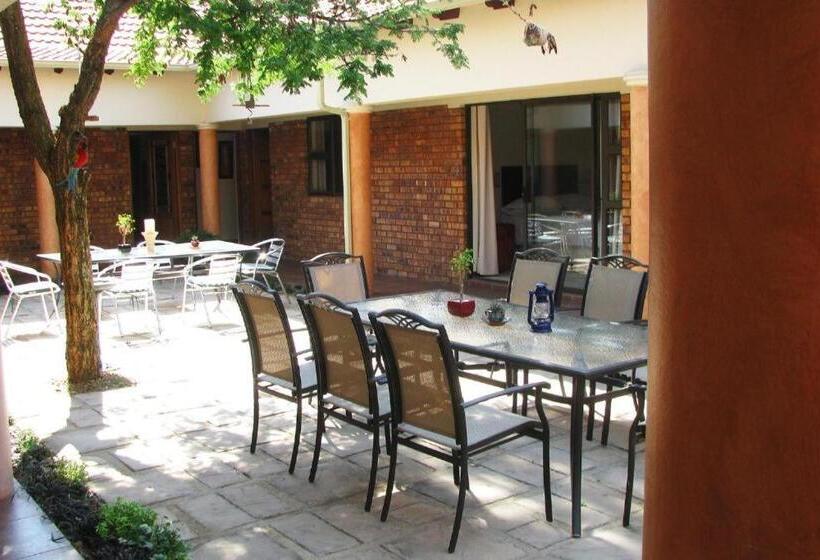 ペンション Guesthouse Serenity